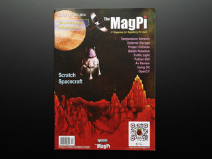 Front cover of magazine "The MagPi - Issue 29" featuring Scratch spacecraft.