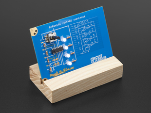 Assembled Circuit Classics Bargraph Voltage Indicator in wooden stand